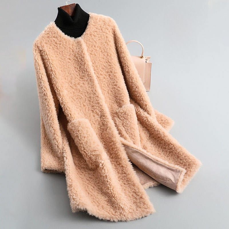 Ava - Plush Coat Loose Fit