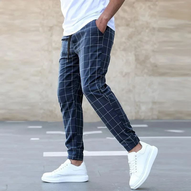 Lachlan - Checkered Jogger Pants Tapered Fit